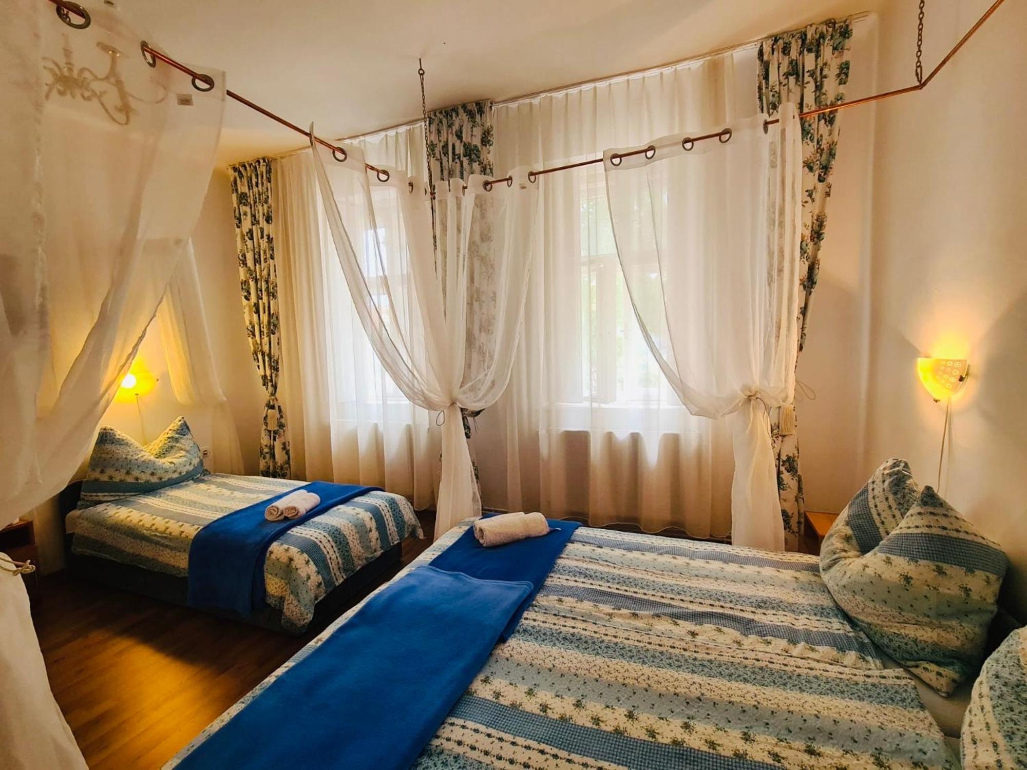 Pensiunea Schwartzy Hotel Makó Eksteriør billede